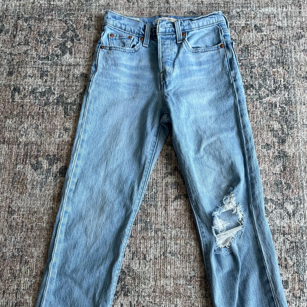 Levi Wedgie Straight Crop Jeans Size 23